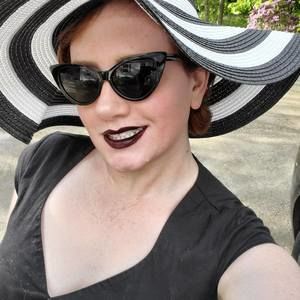 Meet your Posher, Katie